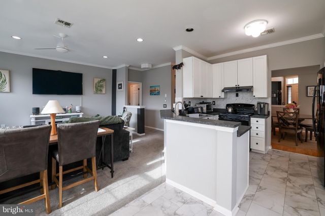 24 JUMPING BROOK LN, Barnegat, NJ 08005