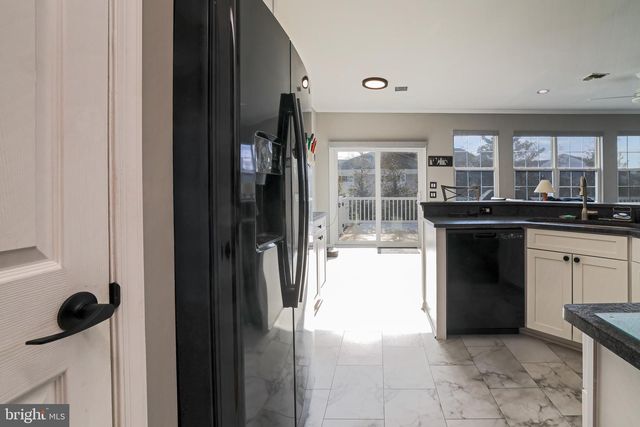 24 JUMPING BROOK LN, Barnegat, NJ 08005