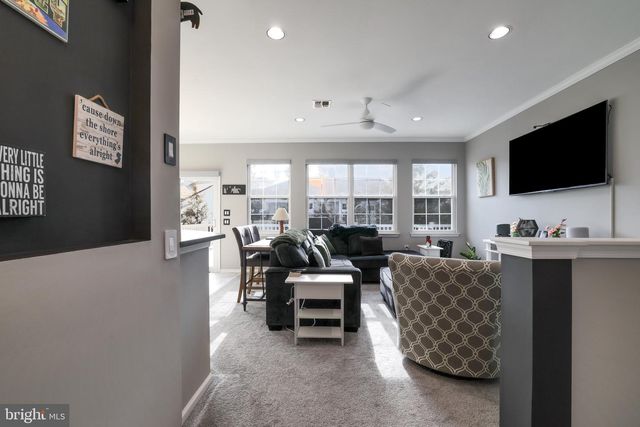 24 JUMPING BROOK LN, Barnegat, NJ 08005