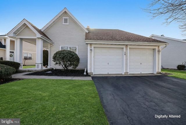 24 JUMPING BROOK LN, Barnegat, NJ 08005