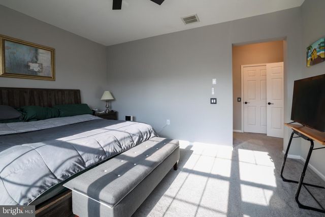 24 JUMPING BROOK LN, Barnegat, NJ 08005