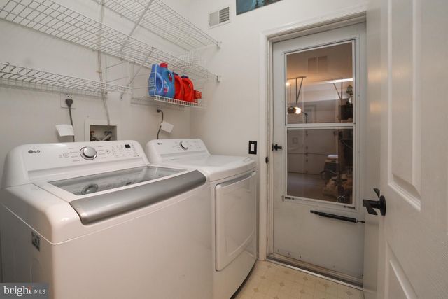 24 JUMPING BROOK LN, Barnegat, NJ 08005