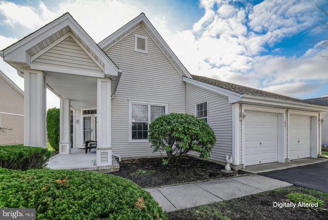 24 JUMPING BROOK LN, Barnegat, NJ 08005