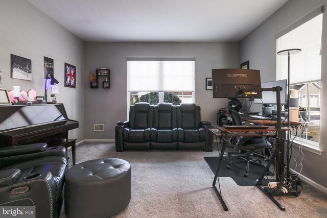 24 JUMPING BROOK LN, Barnegat, NJ 08005