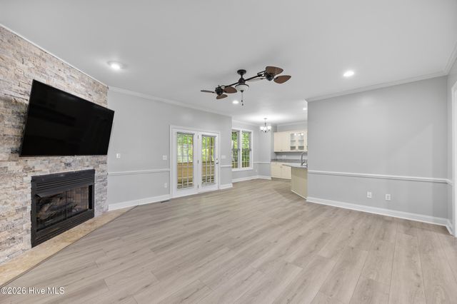 905 Charleston Place, Sneads Ferry, NC 28460