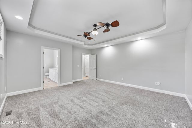 905 Charleston Place, Sneads Ferry, NC 28460
