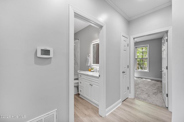 905 Charleston Place, Sneads Ferry, NC 28460