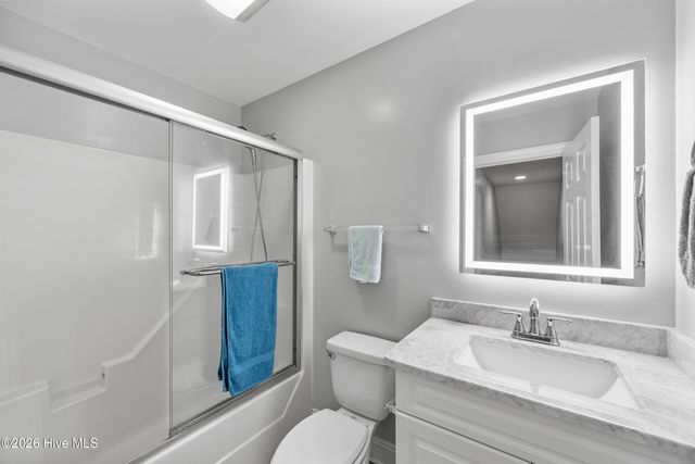 905 Charleston Place, Sneads Ferry, NC 28460