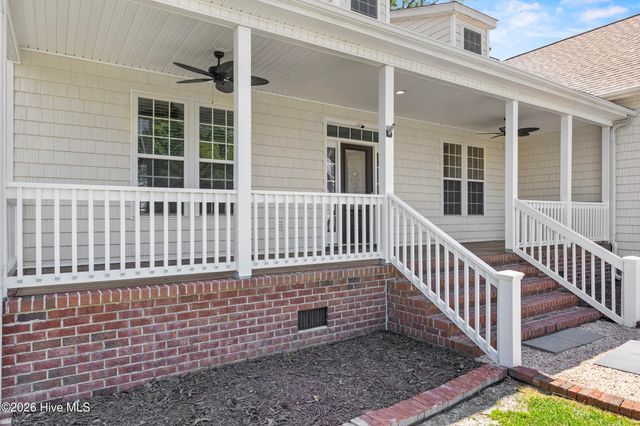 905 Charleston Place, Sneads Ferry, NC 28460