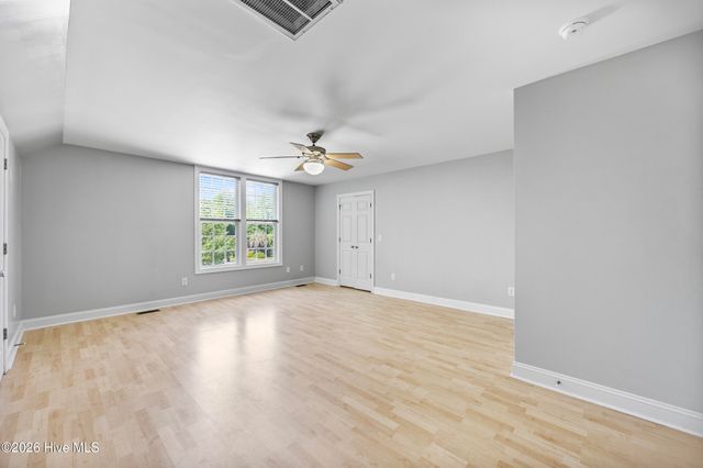 905 Charleston Place, Sneads Ferry, NC 28460