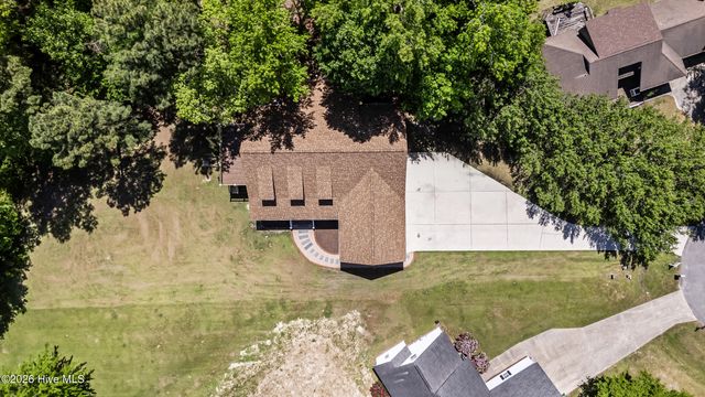 905 Charleston Place, Sneads Ferry, NC 28460