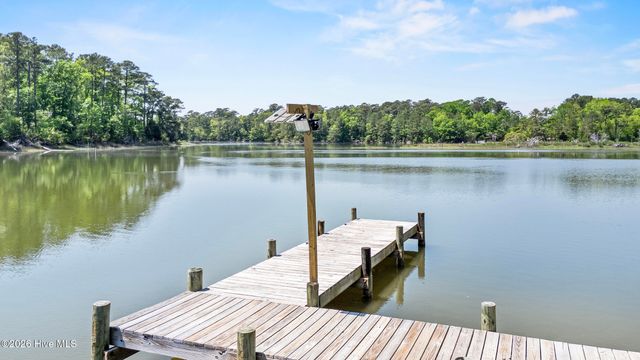 905 Charleston Place, Sneads Ferry, NC 28460