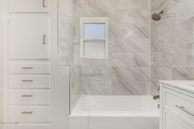 423 E Crescent Avenue, Mesa, AZ 85204