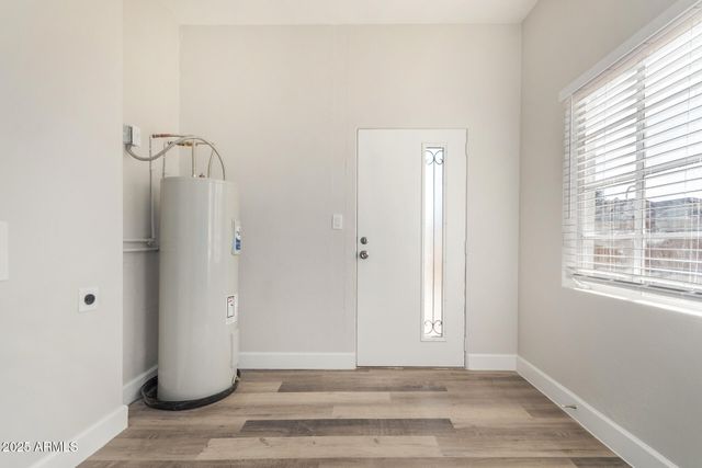 423 E Crescent Avenue, Mesa, AZ 85204