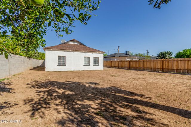 423 E Crescent Avenue, Mesa, AZ 85204