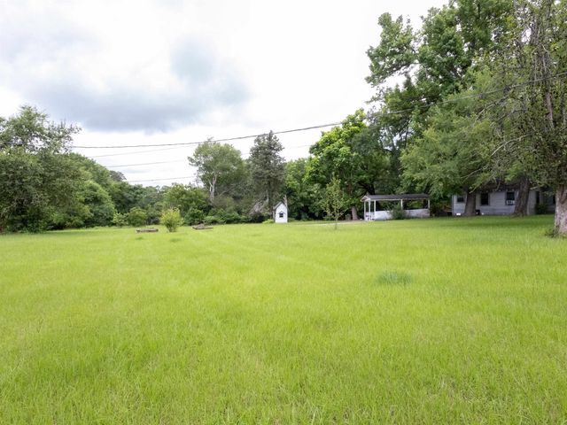 1401 Nix St, Daingerfield, TX 75638
