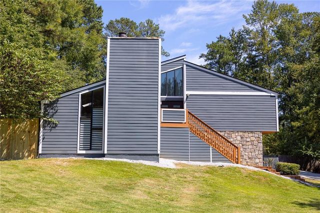 4053 Spalding Hollow, Peachtree Corners, GA 30092