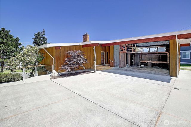 1466 Larkspur Lane, Camano Island, WA 98282