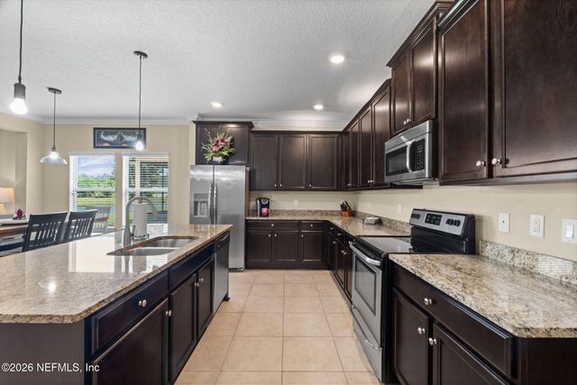 187 BRADFORD LAKE Circle, Jacksonville, FL 32218