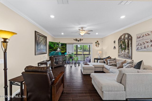 187 BRADFORD LAKE Circle, Jacksonville, FL 32218