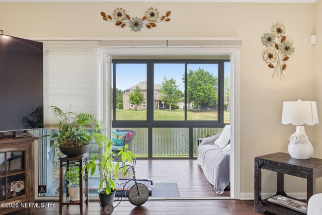 187 BRADFORD LAKE Circle, Jacksonville, FL 32218