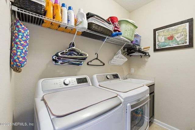 187 BRADFORD LAKE Circle, Jacksonville, FL 32218