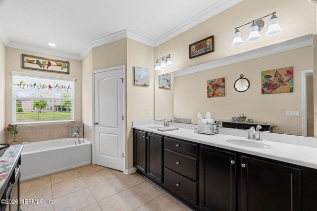 187 BRADFORD LAKE Circle, Jacksonville, FL 32218