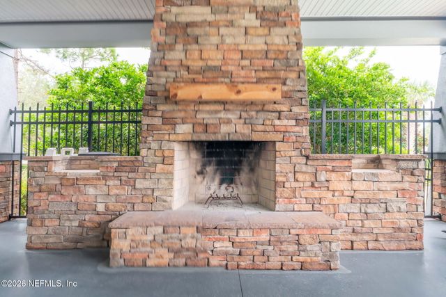 187 BRADFORD LAKE Circle, Jacksonville, FL 32218