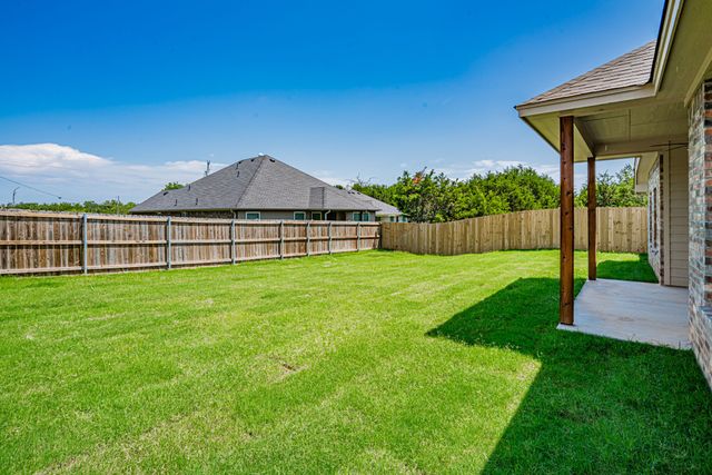 2600 Creek Drive, Granbury, TX 76048