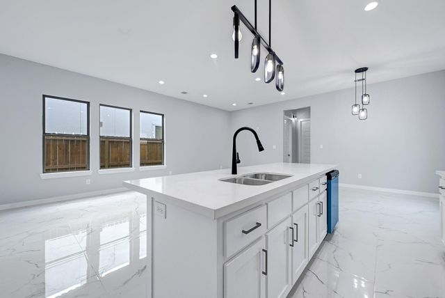 90 Burress Street B, Houston, TX 77022