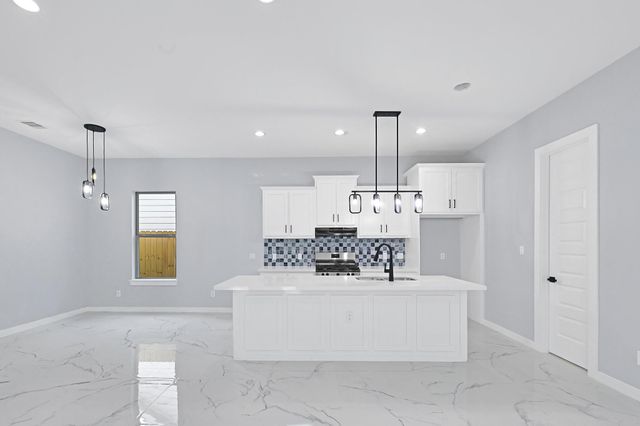 90 Burress Street B, Houston, TX 77022