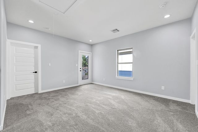 90 Burress Street B, Houston, TX 77022