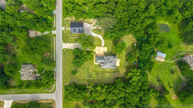 2828 W 78th Street, Tulsa, OK 74132