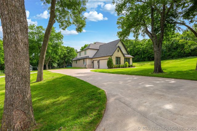 2828 W 78th Street, Tulsa, OK 74132