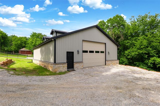 2828 W 78th Street, Tulsa, OK 74132