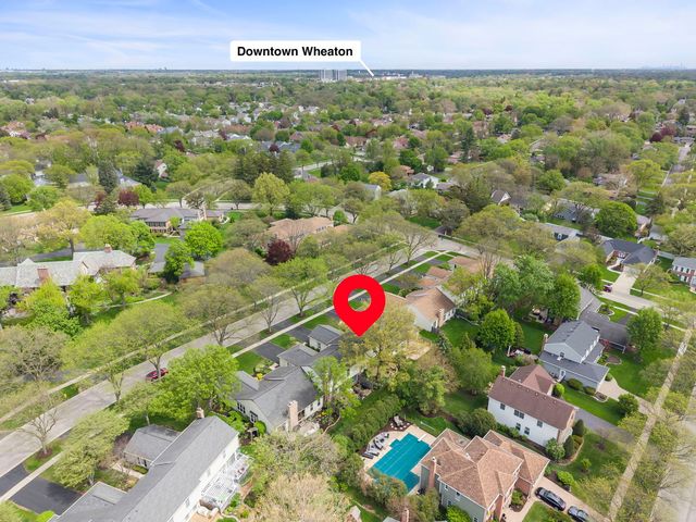 1921 Wexford Circle, Wheaton, IL 60189