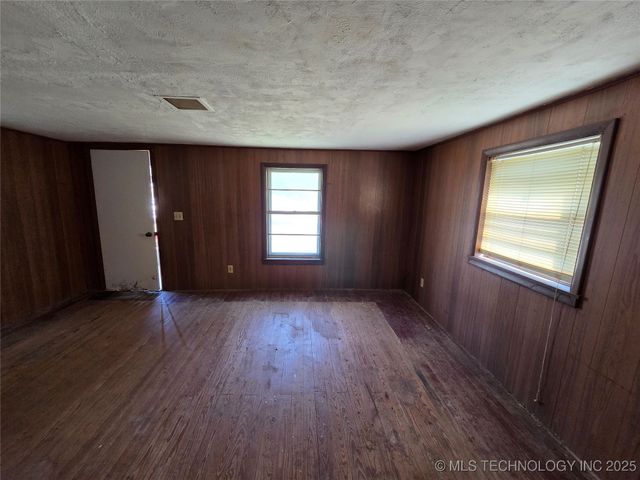 301 9th Street, Wilson, OK 73463