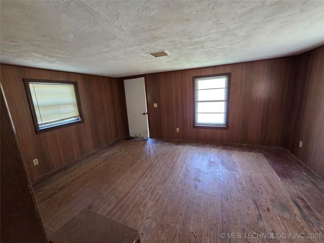 301 9th Street, Wilson, OK 73463