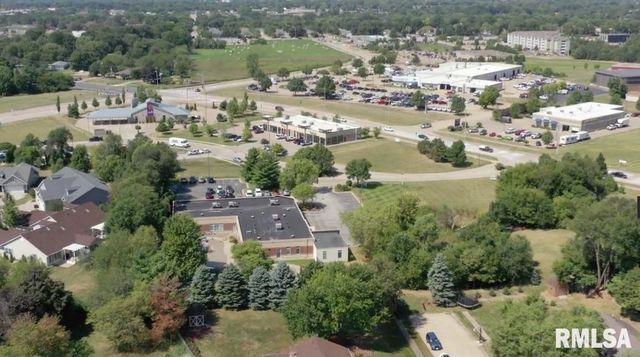 3280 RIDGE Point BLDG2, Bettendorf, IA 52722