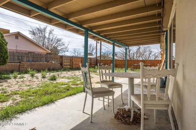 2100 Calle De Suenos, Las Cruces, NM 88001