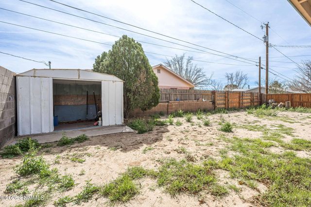 2100 Calle De Suenos, Las Cruces, NM 88001