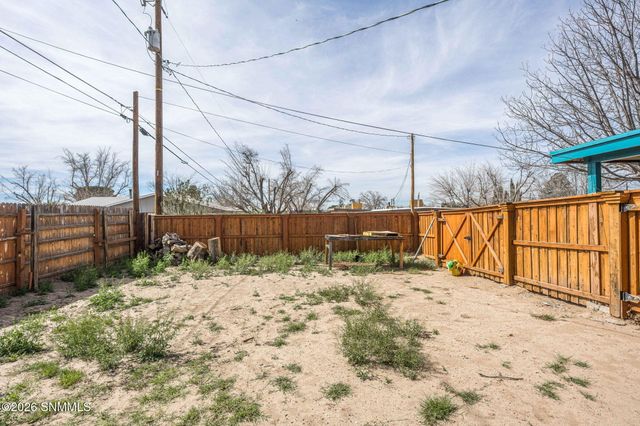 2100 Calle De Suenos, Las Cruces, NM 88001