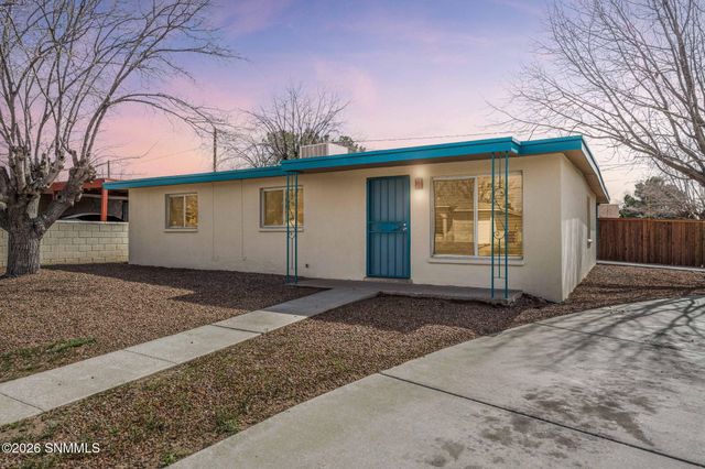 2100 Calle De Suenos, Las Cruces, NM 88001