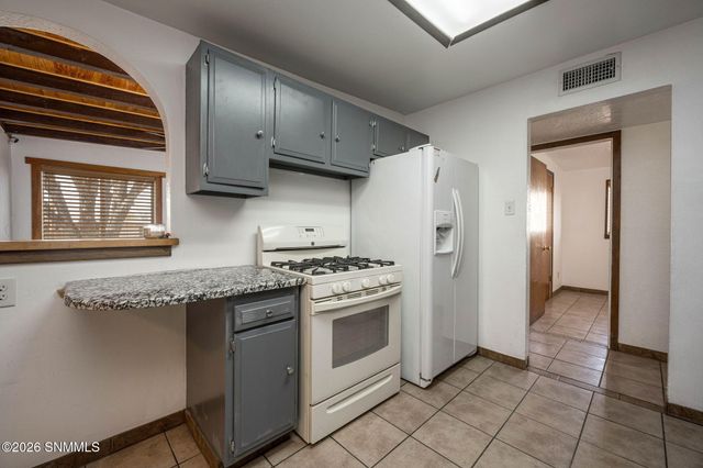 2100 Calle De Suenos, Las Cruces, NM 88001
