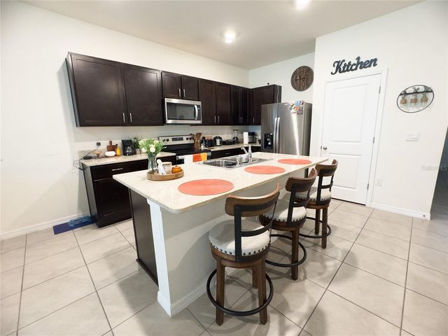 2922 BOXWOOD GROVE ROW, Wesley Chapel, FL 33543