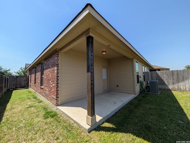 367 CREEKSIDE CURV, New Braunfels, TX 78130