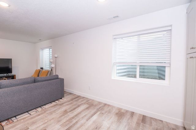 598 PLUM LN, Ogden, UT 84404