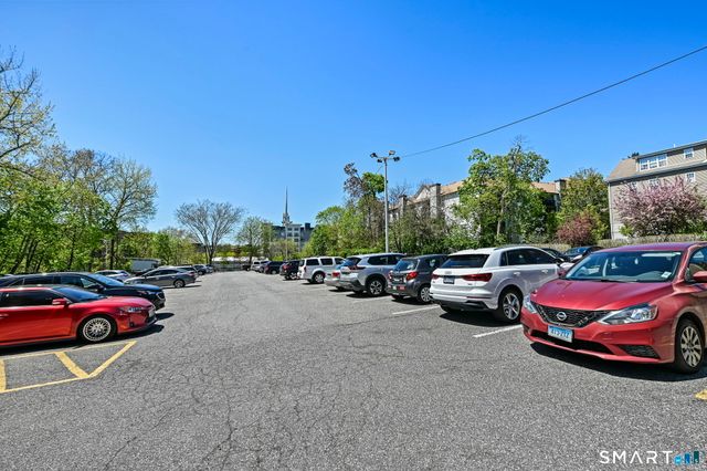 70 Strawberry Hill Avenue 1-3A, Stamford, CT 06902