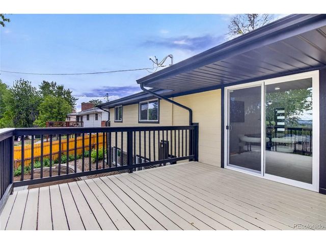 8714 W 67th Pl, Arvada, CO 80004
