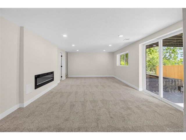 8714 W 67th Pl, Arvada, CO 80004